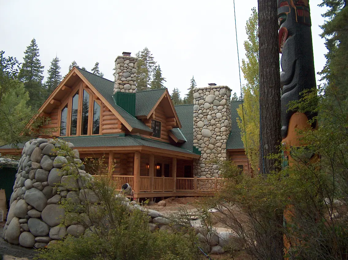 Gold River Lodge